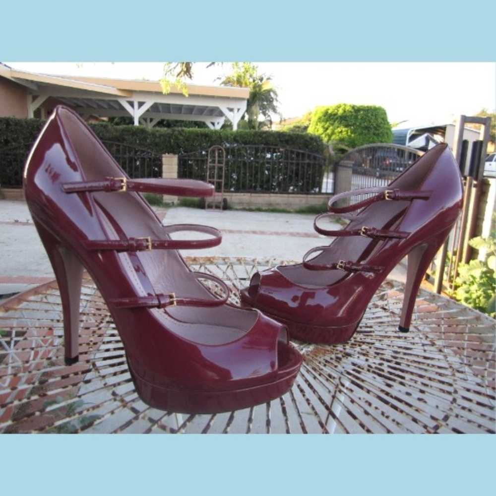 GUCCI LISBETH  3 STRAP BURGUNDY PLATFORM  PUMP